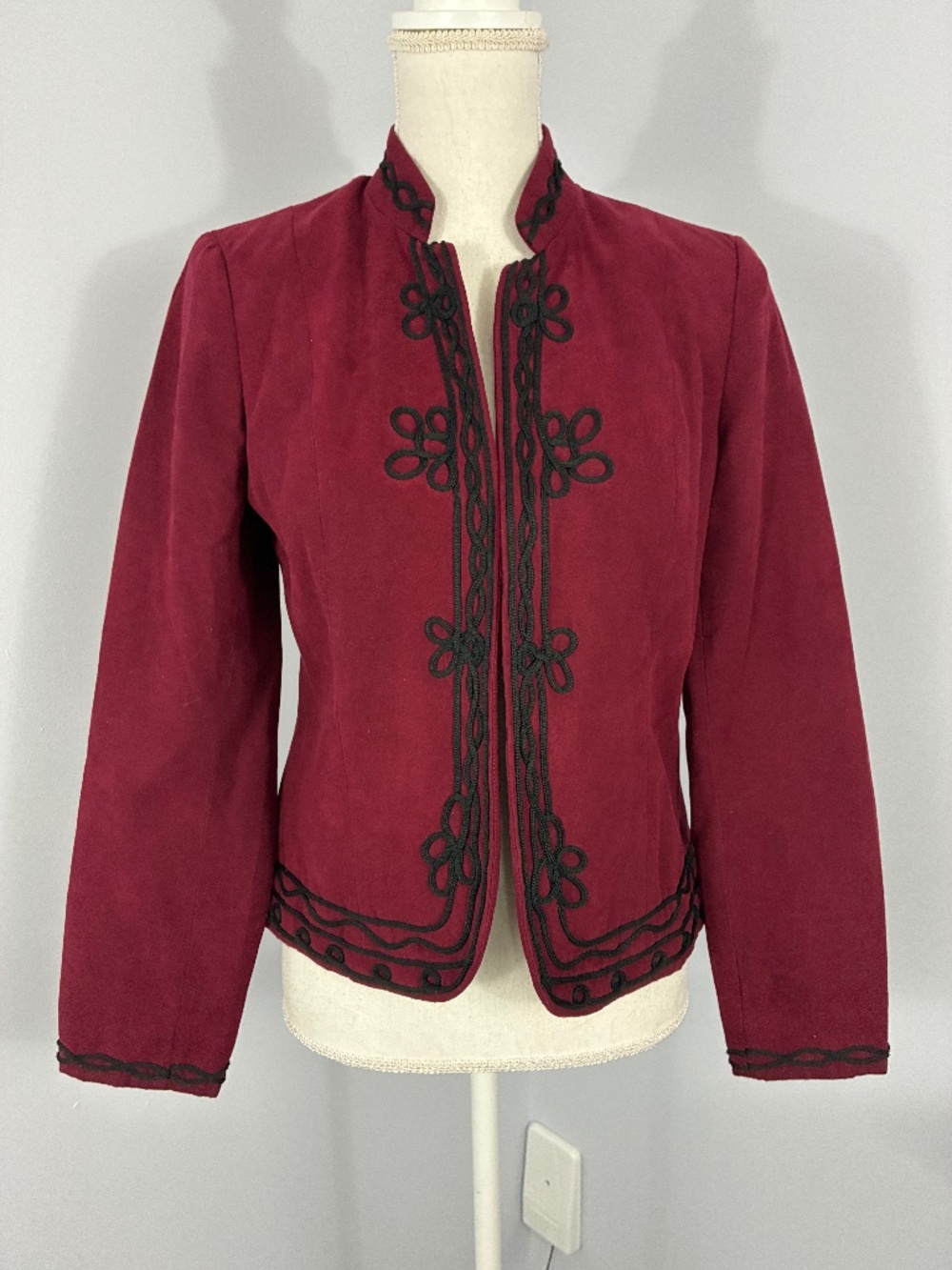 Victorian Suede Blazer Petite M Burgundy Swirl Applique Black Contrast Filigree